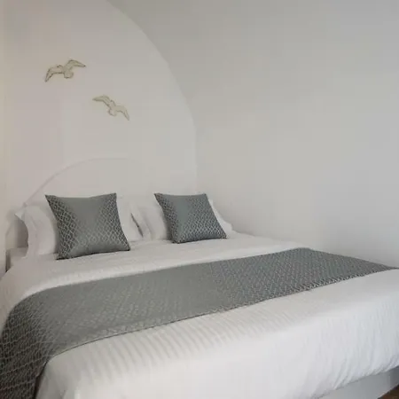 For Seasons Mansion * Vóthon