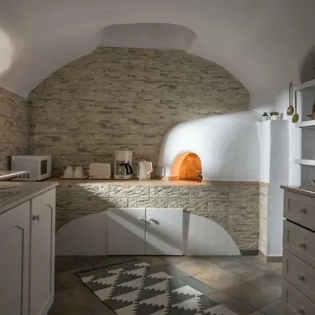 For Seasons Mansion * Vóthon