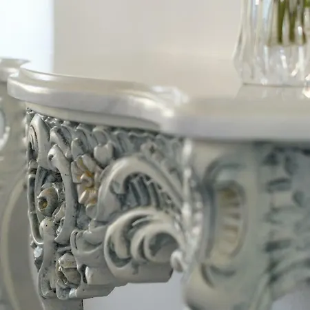 For Seasons Mansion Appartement