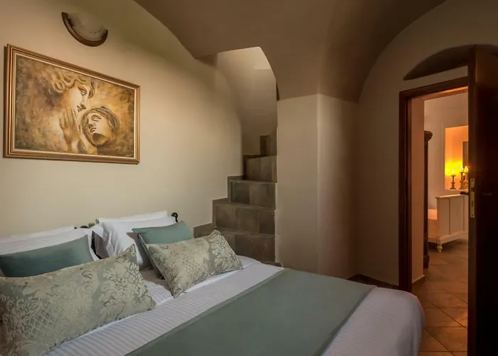 For Seasons Mansion Apartment