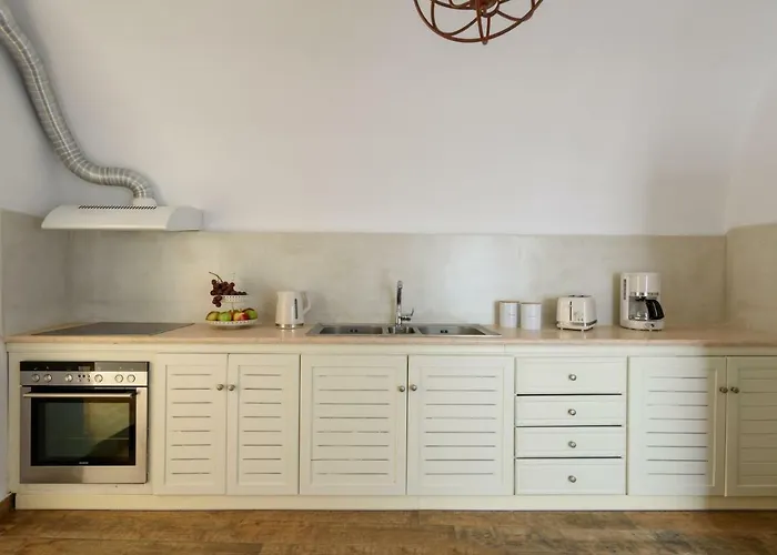 Apartment For Seasons Mansion